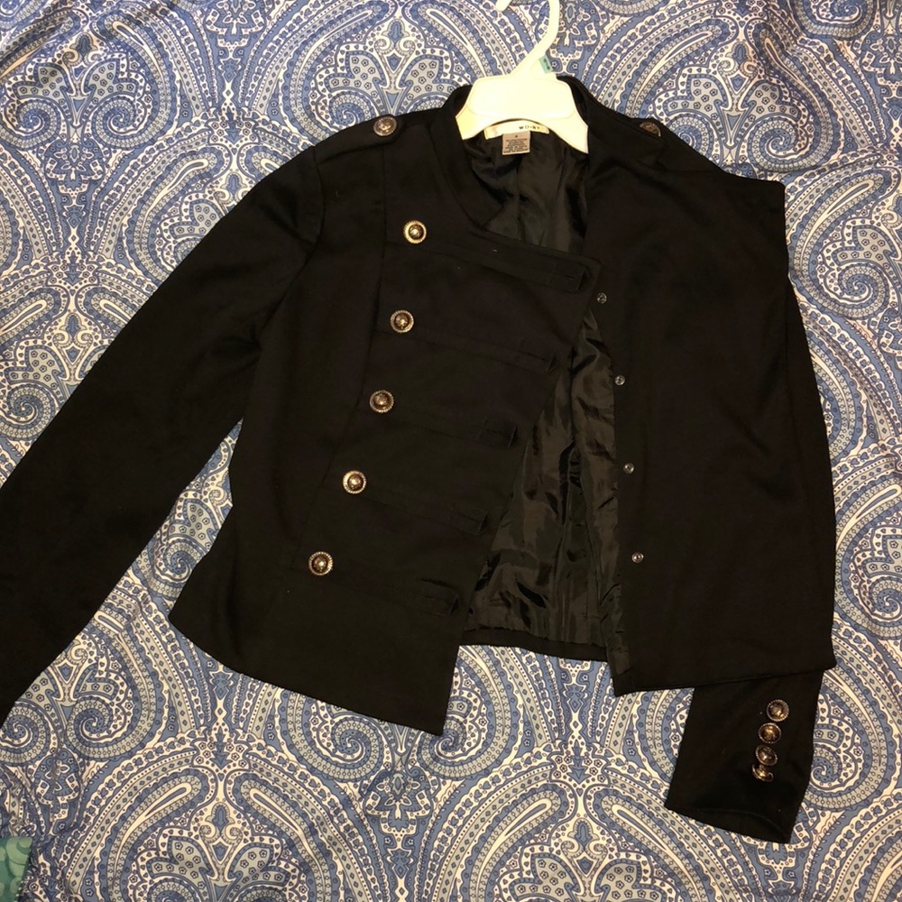 Blazer - Picture 2 of 2